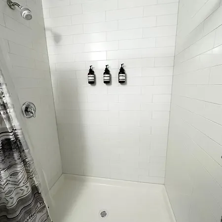 Central Tacoma Homestay With Breakfast Included -Private Room- Room photo