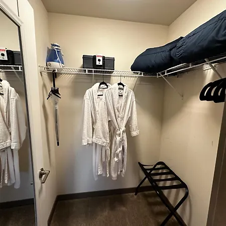 Central Tacoma Homestay With Breakfast Included -Private Room- Room photo