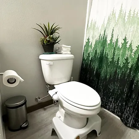 Central Tacoma Homestay With Breakfast Included -Private Room- Room photo