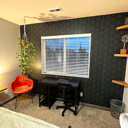 Central Tacoma Homestay With Breakfast Included -Private Room- Room photo